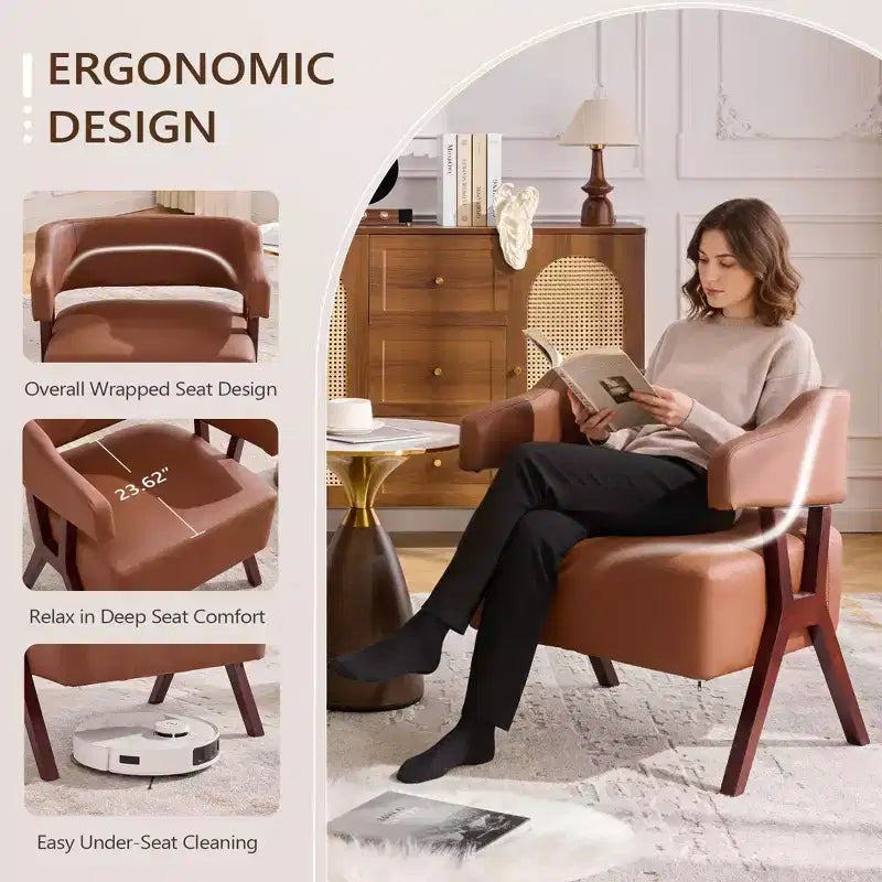 Fauteuil d'appoint rembourré du milieu du siècle avec assise en similicuir et cadre en bois massif