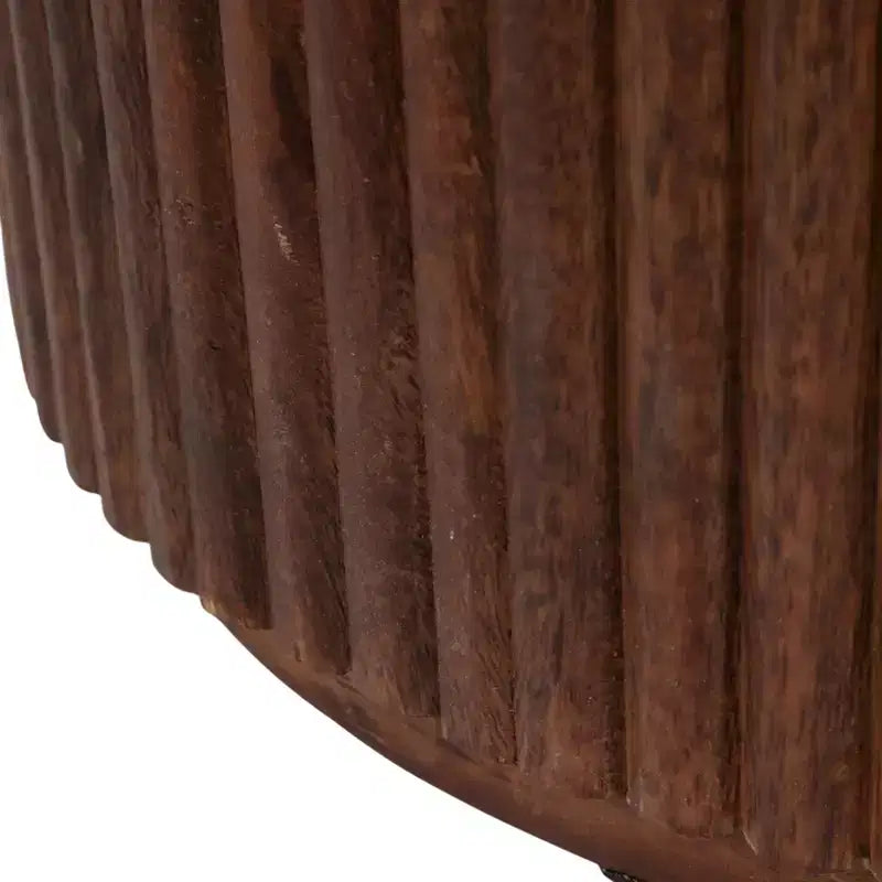 Table d'appoint décorative en bois nervuré avec plateau en marbre et rangement - Petite table d'appoint pour la décoration de la chambre ou du salon